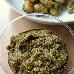 A picture of Vickys Vegan Pesto with Nut-Free Option, GF DF EF SF NF.