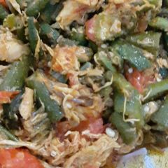 A picture of Chicken bhindi masala.