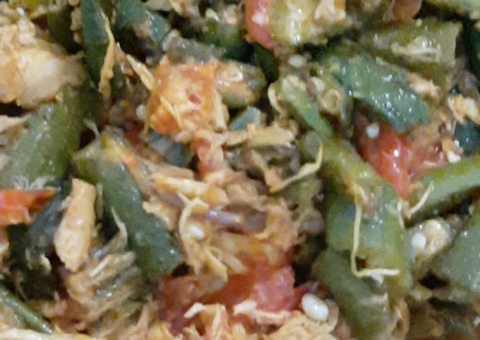 Chicken bhindi masala