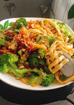 Hình của món Mì xào rau củ nấm siêu ngon - siêu nhanh cho người bận rộn 🌶🍅 🥦🥕🍍.
