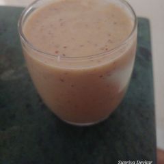 A picture of Apple dates milkshake.