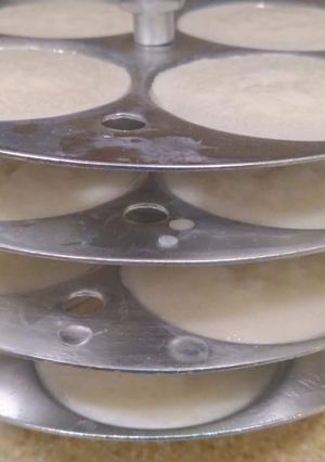 ইডলি (idli recipe in Bengali) রেসিপির প্রধান ছবি