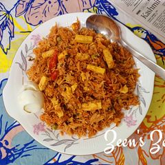 A picture of Tofu or Soya Paneer and Veg Vermicelli.