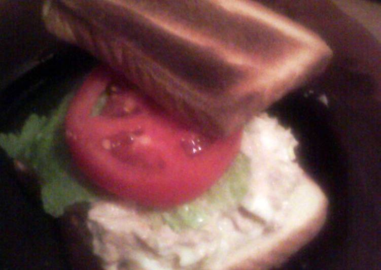 tuna salad sandwich® tuna salad sandwich®