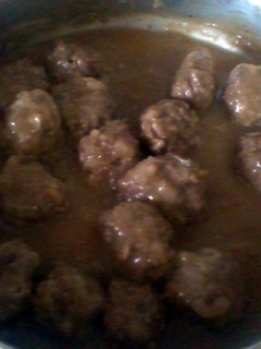 A picture of grandma's Swedish meatballs.