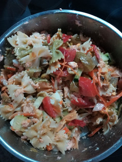 Una foto de Ensalada de pasta de aprovechamiento