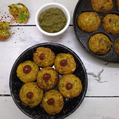 A picture of Mix veg besan appam.