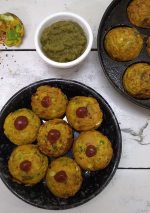 A picture of Mix veg besan appam.