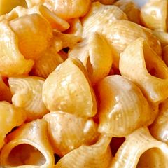 A picture of Dessert macaroni and custard.