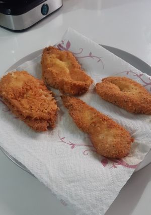 Una foto de Filetes de pollo empanados sin pan 😁