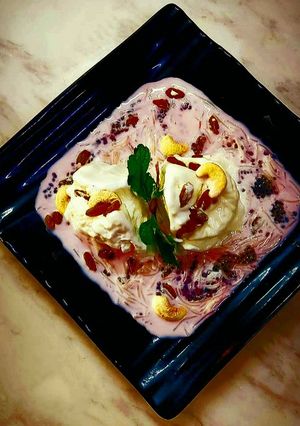 A picture of Dry Fruit Vanilla Ice cream with Kolah.