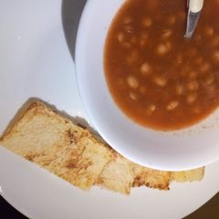 A picture of Stewed baked beans.