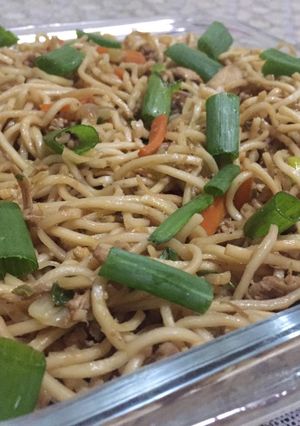 A picture of Chicken Hakka Noodles.