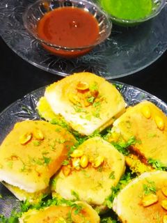 कच्चे केले की दाबेली (Kache kele ki dabeli recipe in Hindi) रेसिपी मुख्य फोटो