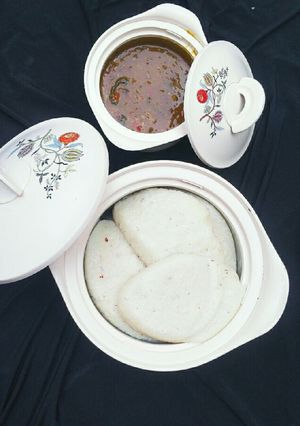 Tuwon shinkafa miyar kubewa bushashshiya ainihin hoton girkin