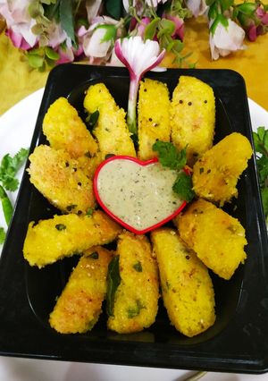 लौकी ढोकला (Lauki Dhokla recipe in hindi) रेसिपी मुख्य फोटो