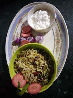 વેજ બિરયાની(Veg Biryani Recipe in Gujarati) રેસીપી મુખ્ય ફોટો