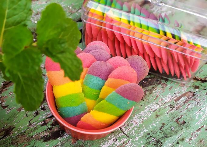 Recipe: Perfect Lidah kucing rainbow