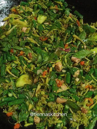 Bagaimana Menyiapkan Tumis kacang panjang bunga pepaya, Bikin Ngiler