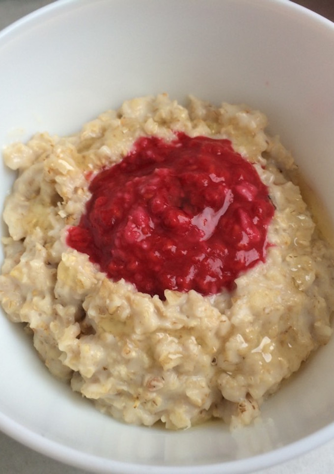 Una foto de Porridge ~receta base+ frambuesa~