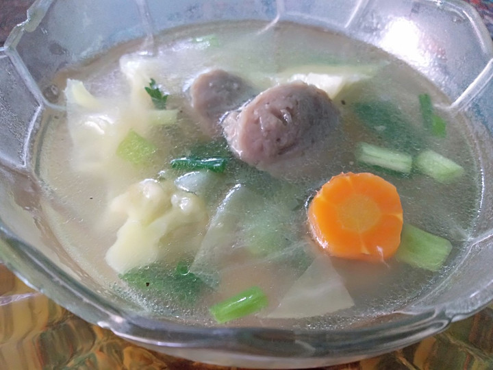 Wajib coba! Bagaimana cara bikin Sop Bakso Sapi Kuah Bening  sempurna