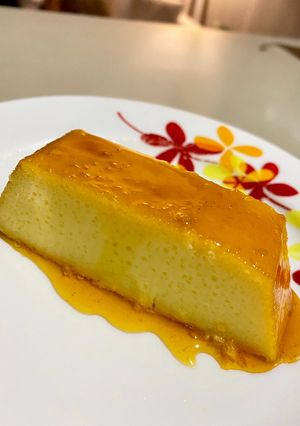 Una foto de Flan de naranja 🍊