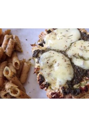 Une photo de Tartine choux-fleur gratinée de Pesto & Mozarella