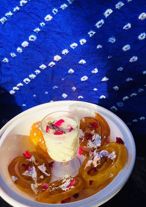 A picture of Kesar jalebi.