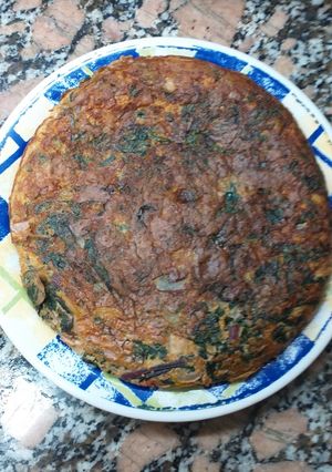 Una foto de Tortilla de hojas de remolachas