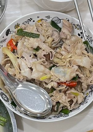 蔥爆金針菇炒肉 的食譜成品照片