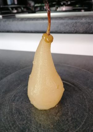 Une photo de Poire pochée