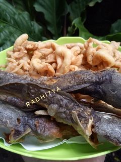 Foto resep Tips menggoreng ikan lele