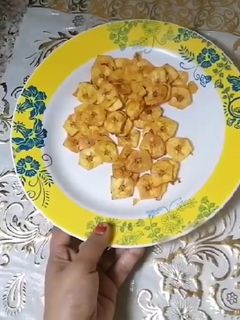 நேந்திரம் பழம் சிப்ஸ் செய்முறை முக்கிய புகைப்படம்