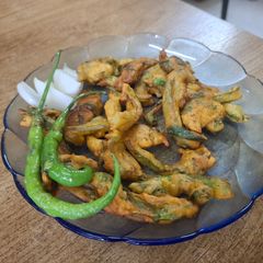 A picture of Hariyali fritters.
