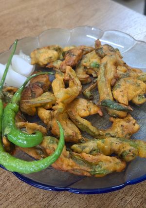 A picture of Hariyali fritters.