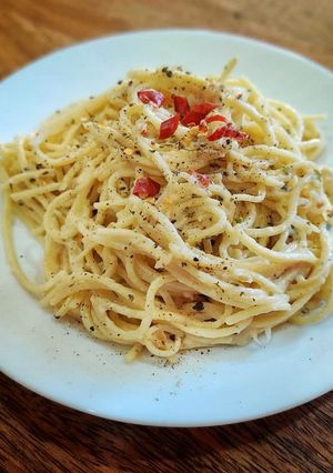 স্প্যাগেটি (White Sauce Spaghetti recipe in bengali) রেসিপির প্রধান ছবি