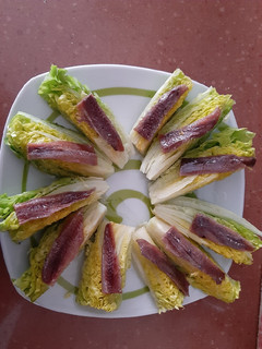Una foto de Cogollos con anchoas