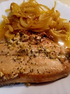 Una foto de Trucha asalmonada al horno