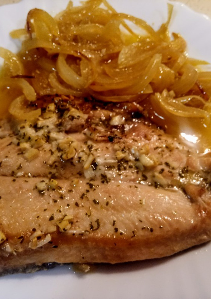 Una foto de Trucha asalmonada al horno