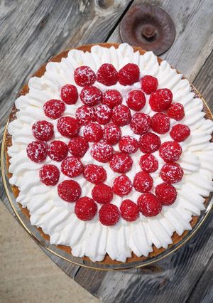 Une photo de Tarte framboise mascarpone & PALET BRETON
