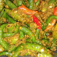 Green chilli pickle A picture of Green chilli pickle.