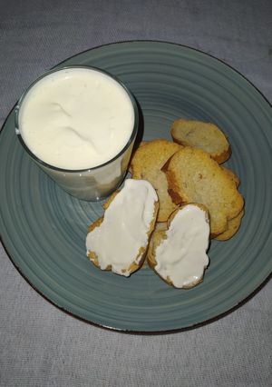 Una foto de Queso crema caserito👌