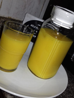 A picture of Mango juice.