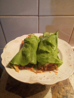 Una foto de Rolls de lechuga