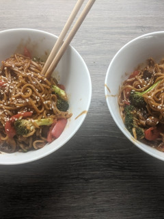 A picture of Veggie Garlic Noodles.