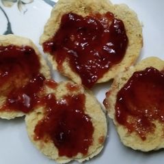 A picture of Eggless English Scones.