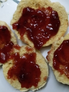 A picture of Eggless English Scones.