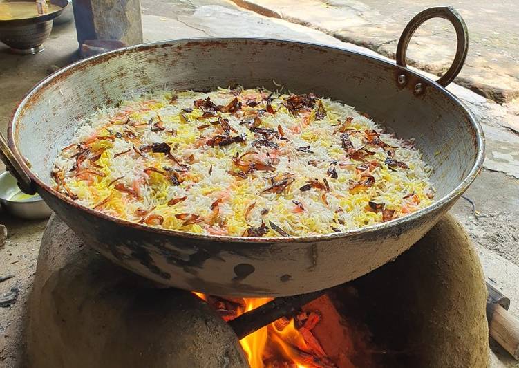 Easiest Way to Prepare Quick Hyderabadi Chicken Dum Biryani