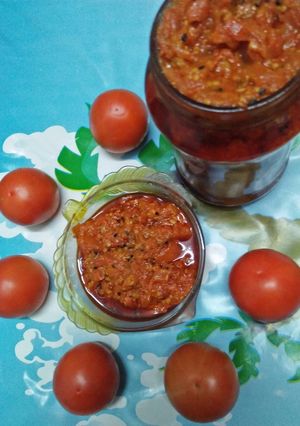टमाटर की अचार(Tamatar ka achar recipe in Hindi) रेसिपी मुख्य फोटो
