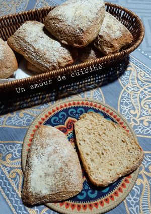 Une photo de Pain sandwich complet 🌾
